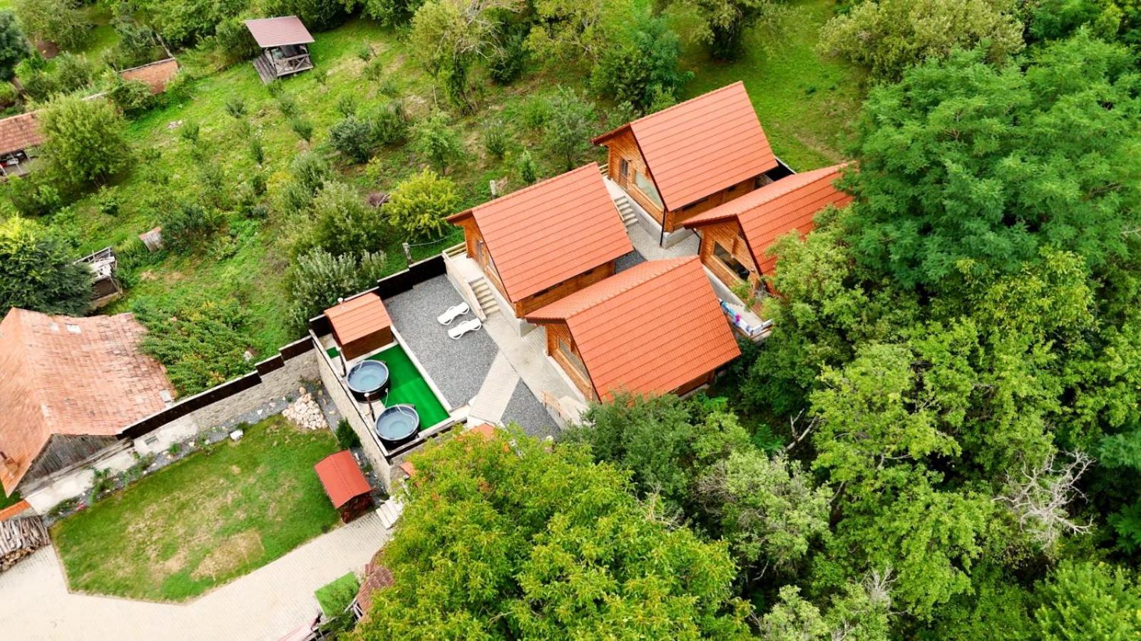 Long Rock Chalets Rimetea Luaran gambar